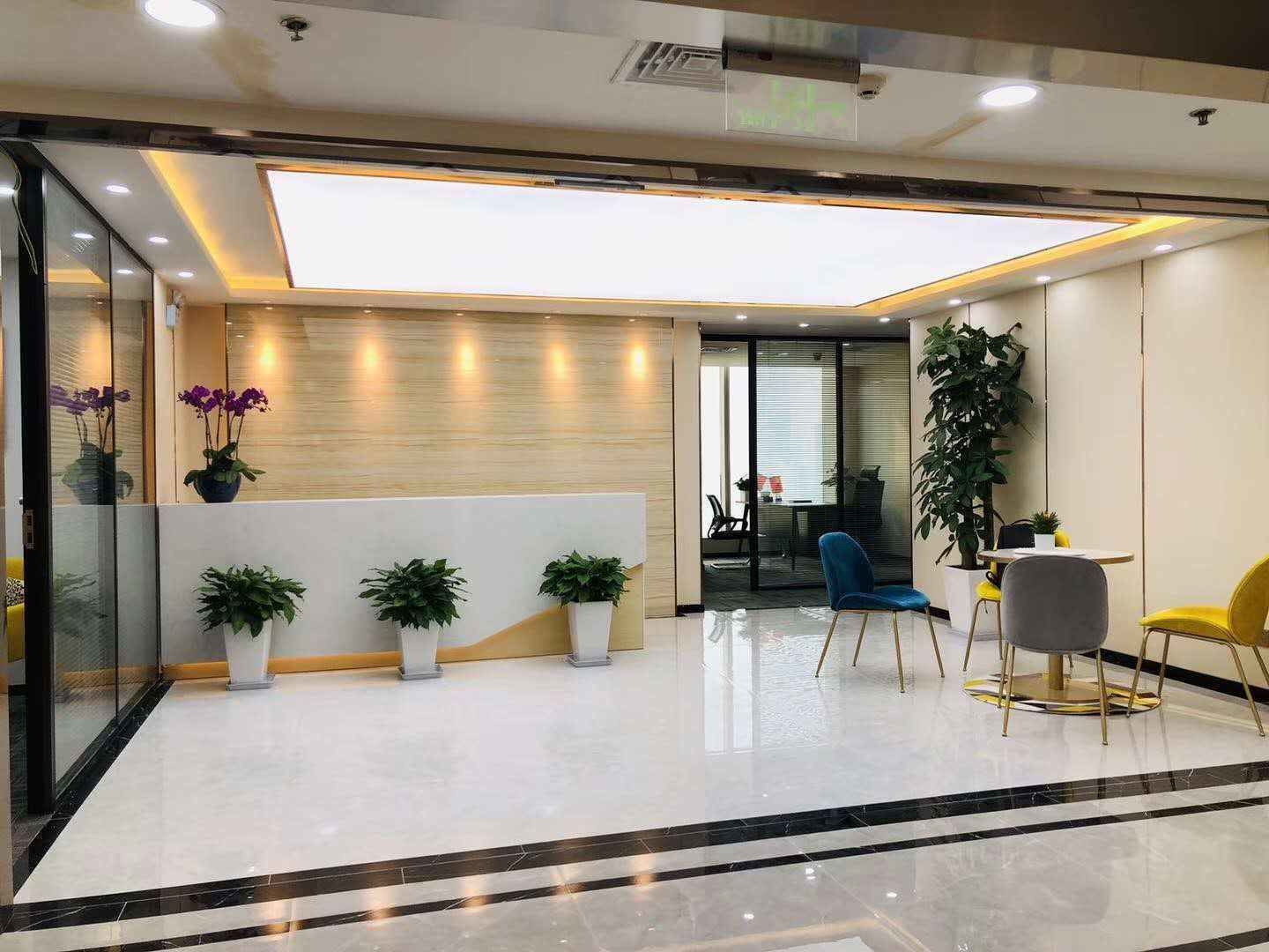 新上海国际大厦331平米办公室出租_8.31元/m²/天