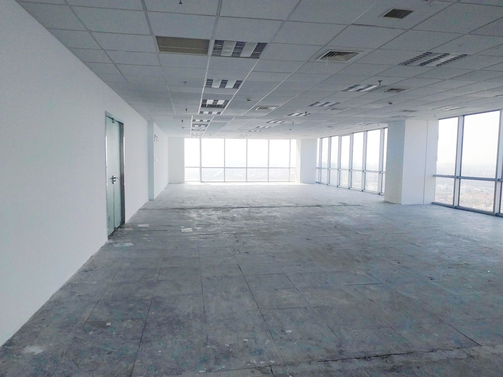 凯德龙之梦（闵行）83平米办公室出租_4.26元/m²/天