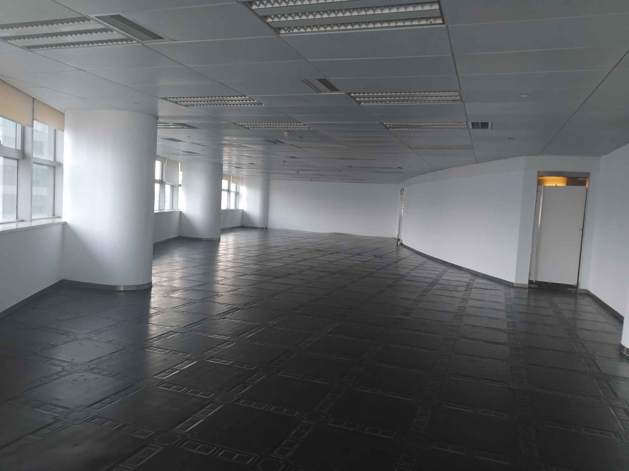 长房国际广场169平米办公室出租_6.89元/m²/天