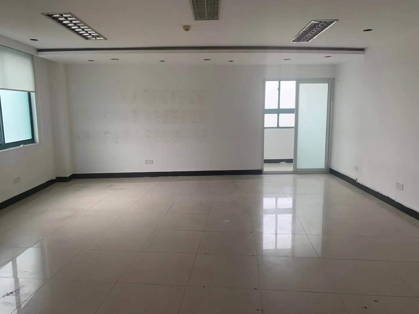 东华大学国家大学科技园115平米办公室出租_3.55元/m²/天
