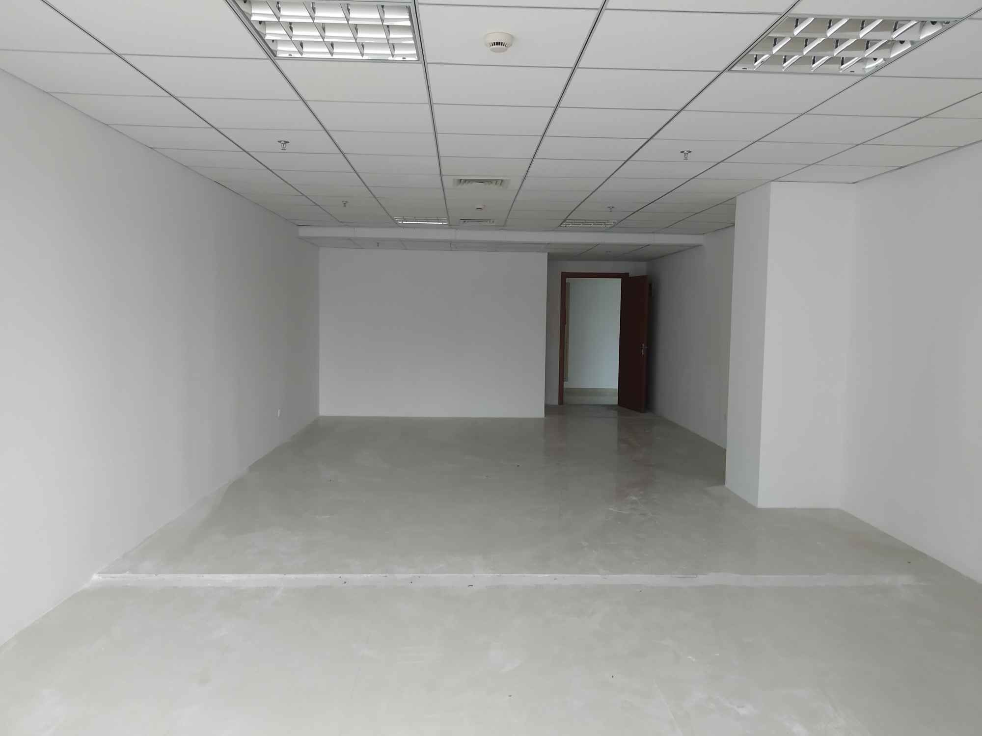 久强大厦94平米办公室出租_4.06元/m²/天