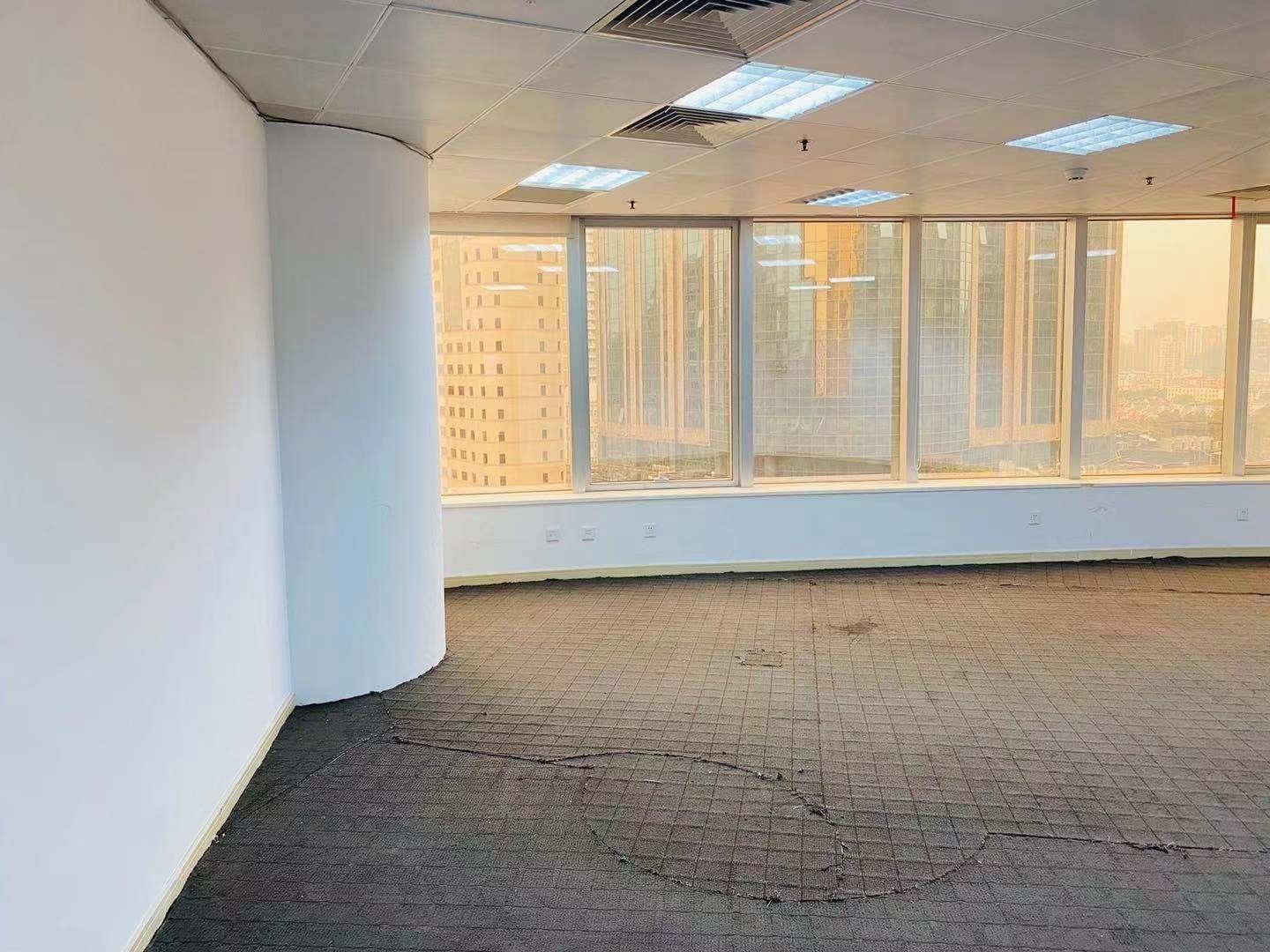 兰生大厦96平米办公室出租_7.13元/m²/天