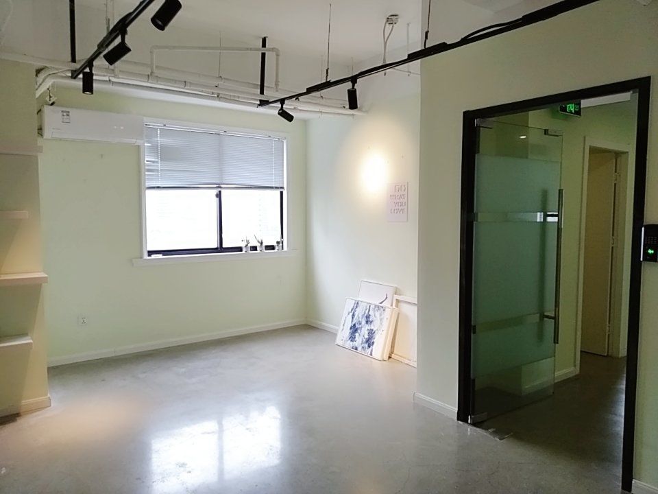 曙光大厦118平米办公室出租_6.18元/m²/天