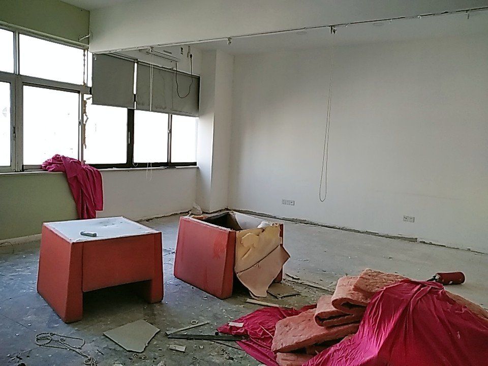 桂中园12平米办公室出租_3.40元/m²/天