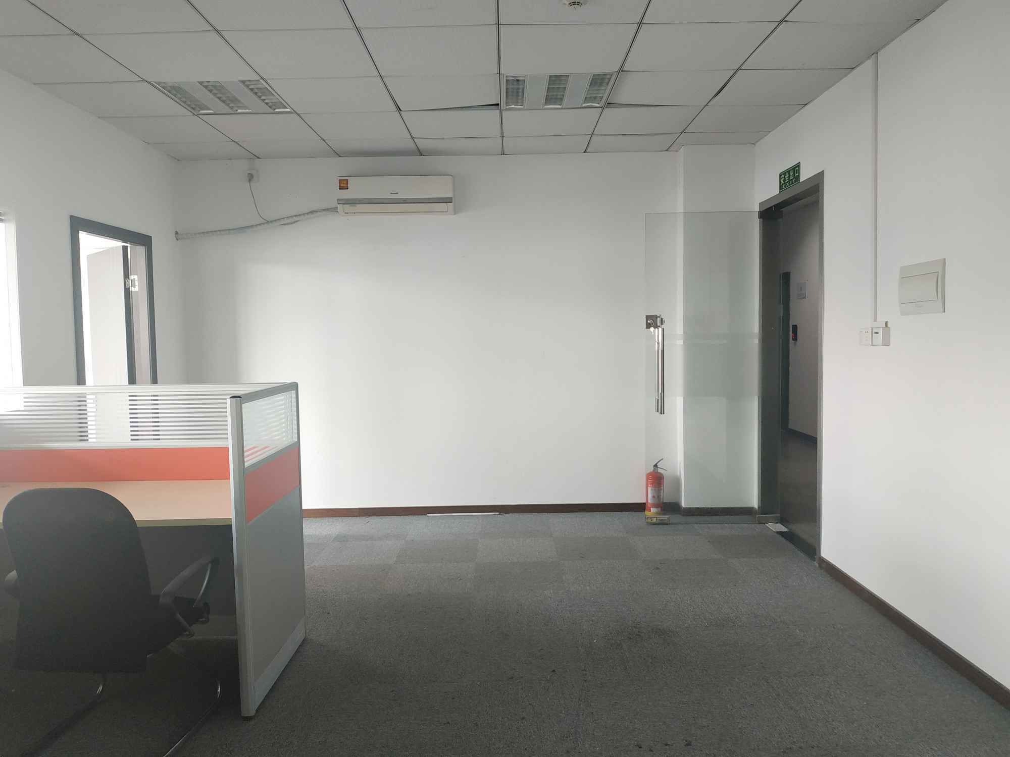 桂中园105平米办公室出租_3.20元/m²/天
