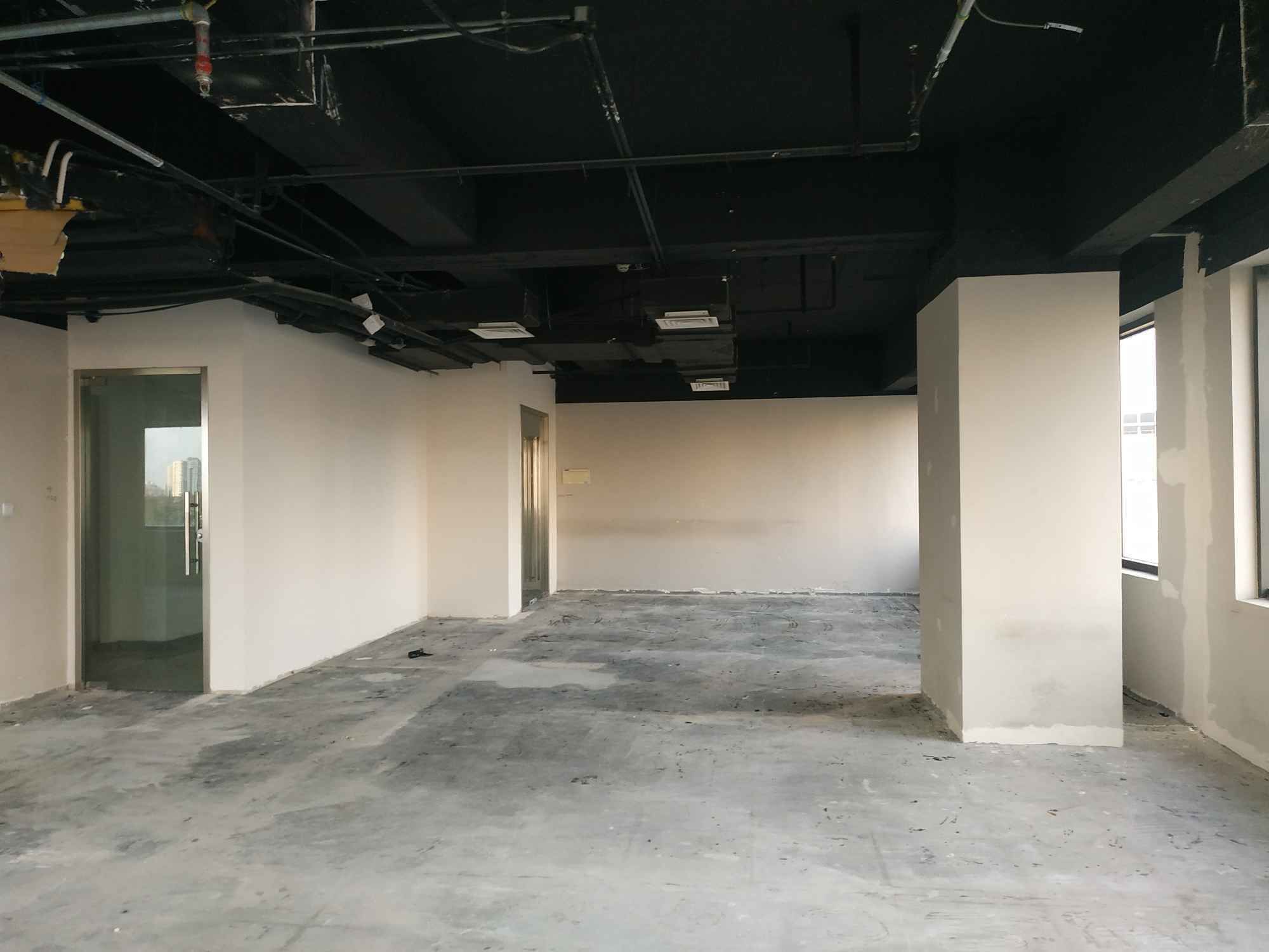 新漕河泾大厦213平米办公室出租_3.50元/m²/天