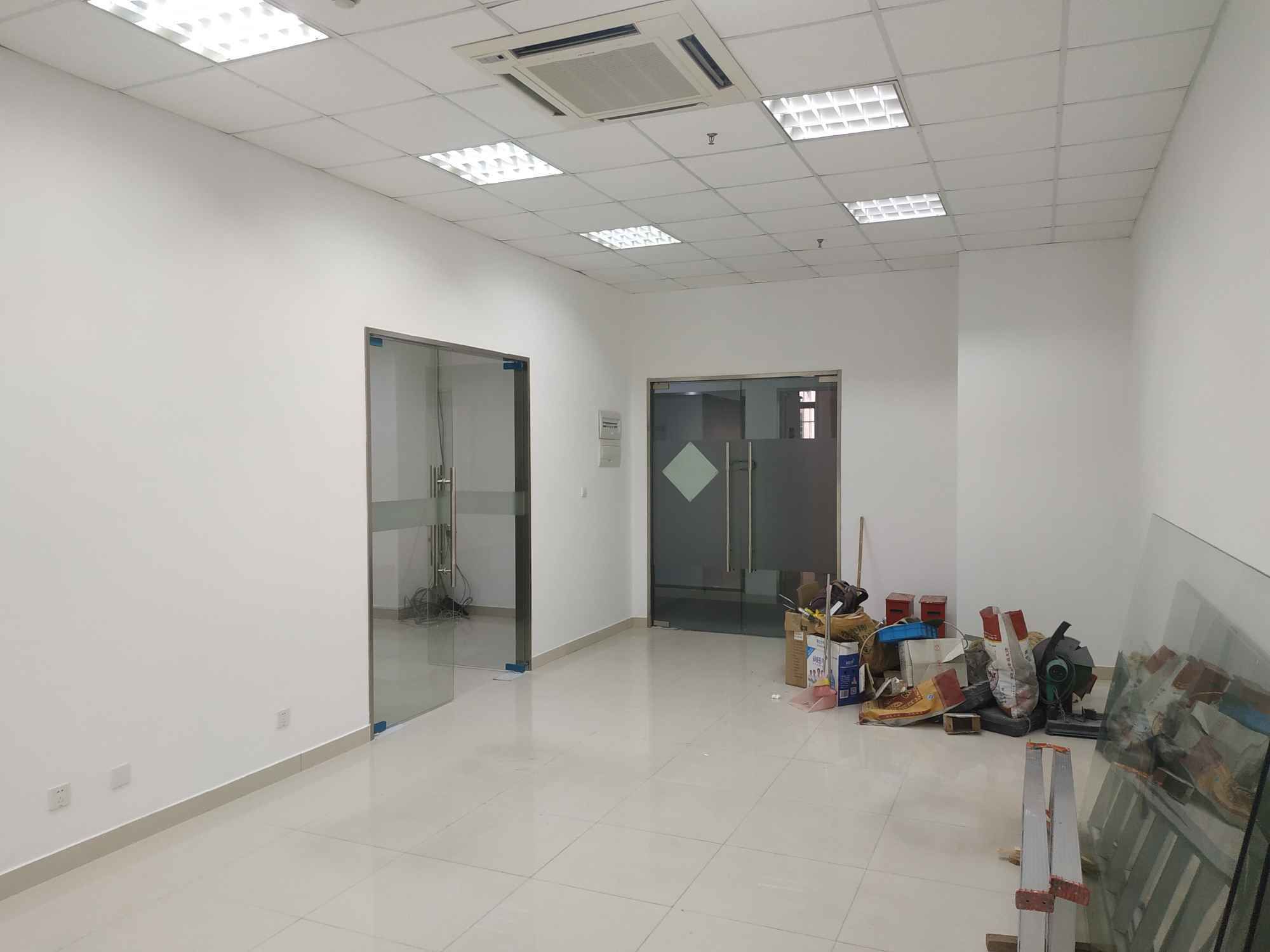 桂平园62平米办公室出租_3.70元/m²/天