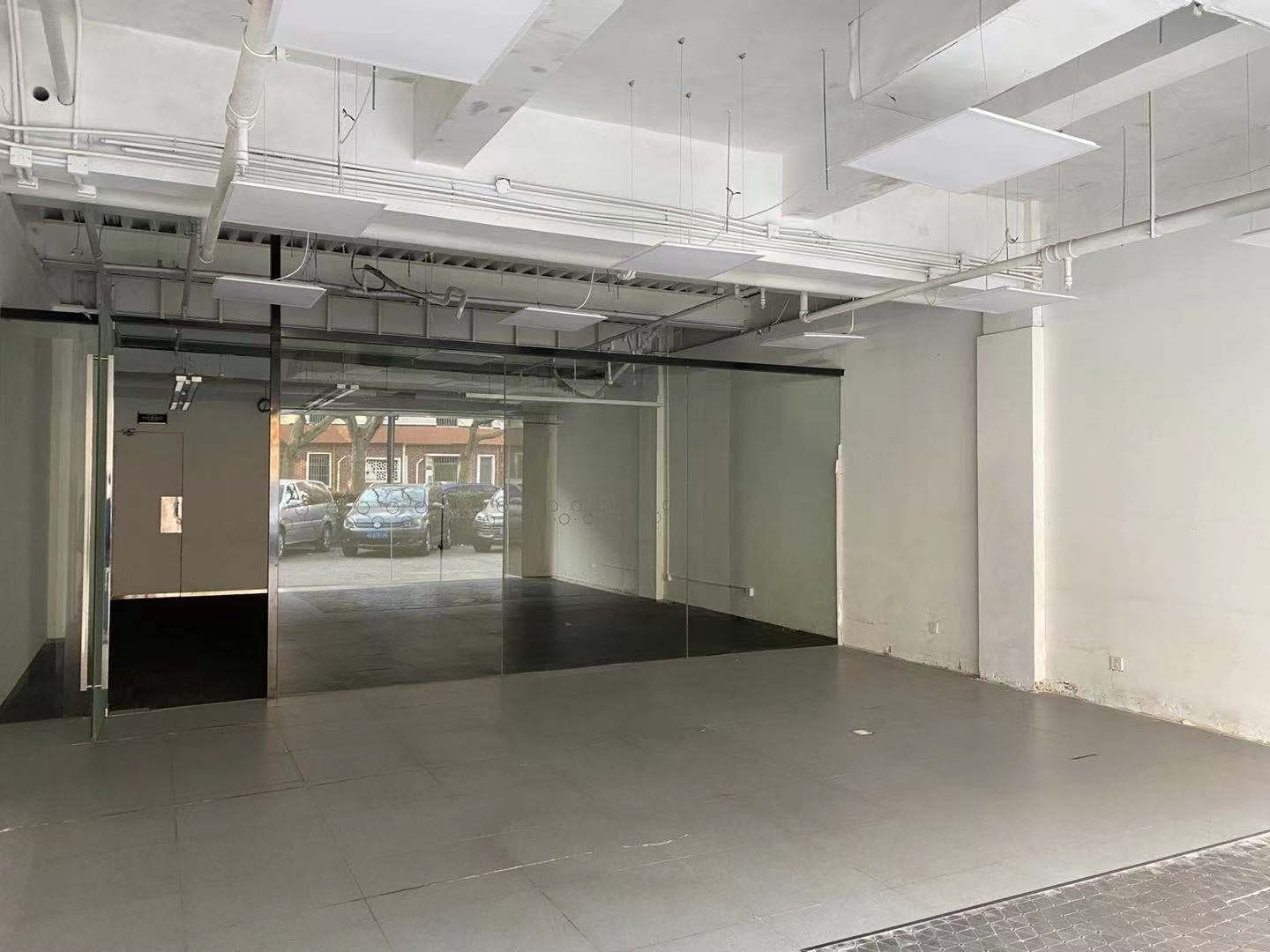万宝国际商务中心148平米办公室出租_2.80元/m²/天