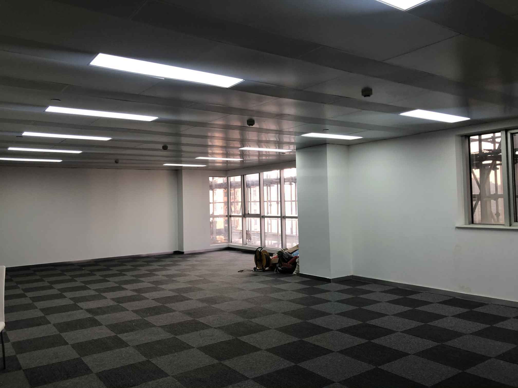 亚盛大厦200平米办公室出租_5.80元/m²/天