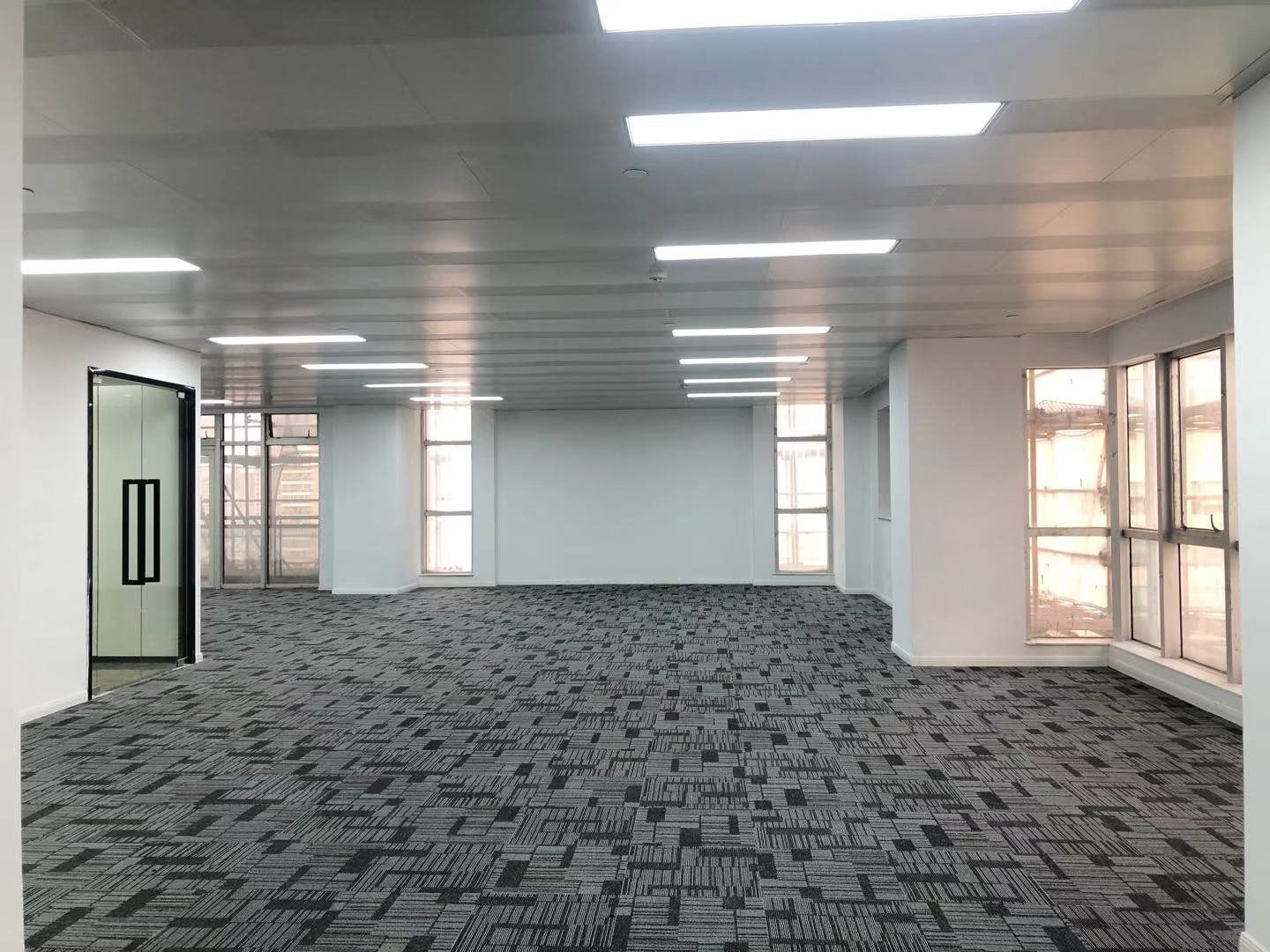 亚盛大厦176平米办公室出租_6.30元/m²/天