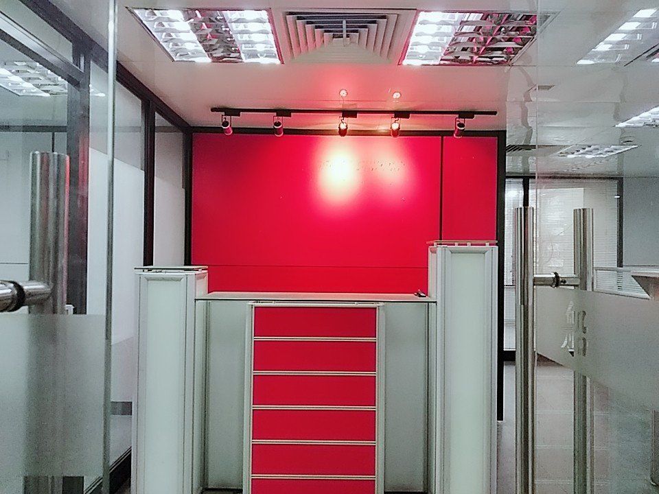 上海商贸大厦164平米办公室出租_2.50元/m²/天