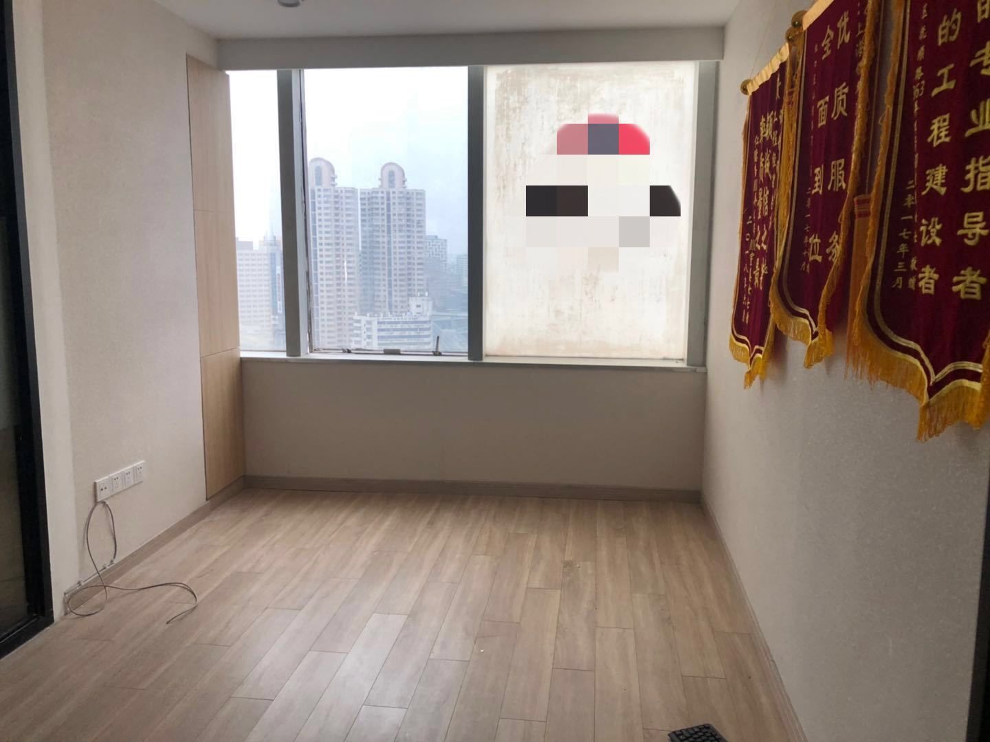 上海商务中心236平米办公室出租_2.60元/m²/天