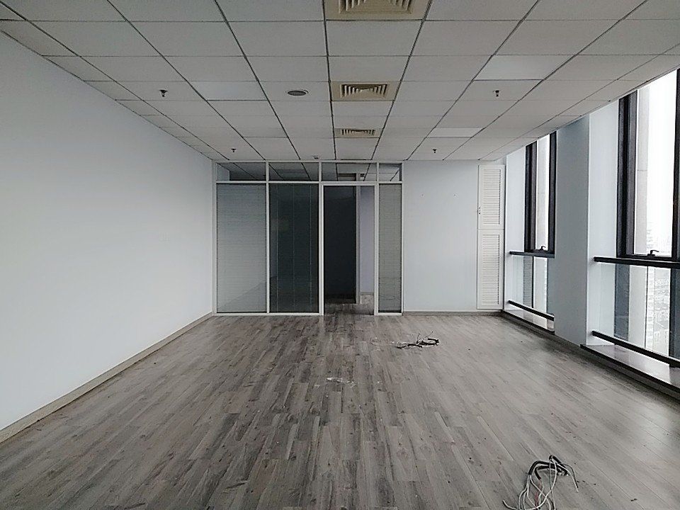 骏丰国际财富广场124平米办公室出租_3.70元/m²/天