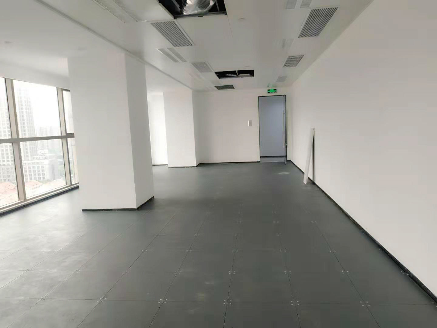 永华大厦156平米办公室出租_4.40元/m²/天