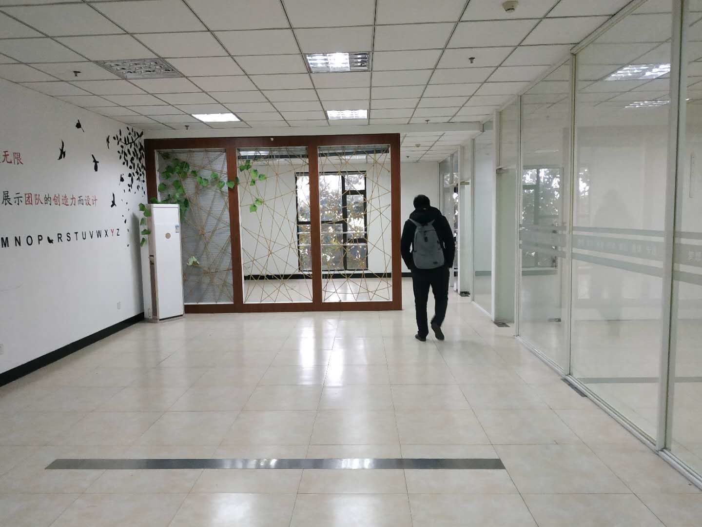 中天科技商务园159平米办公室出租_2.50元/m²/天