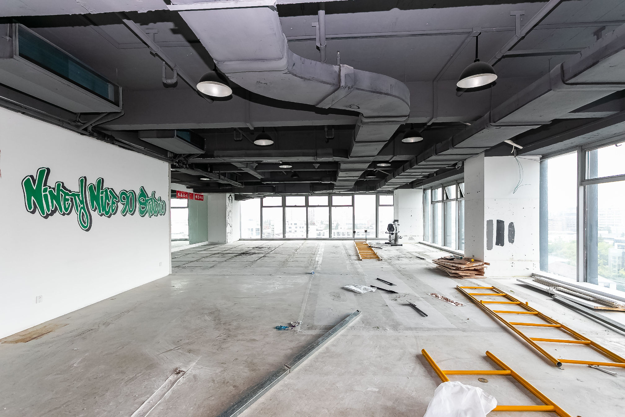 珠江创意中心270平米办公室出租_4.20元/m²/天