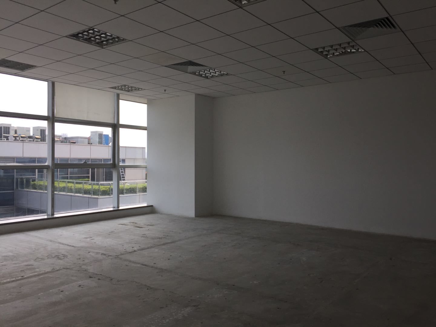 宝华国际广场131平米办公室出租_5.00元/m²/天