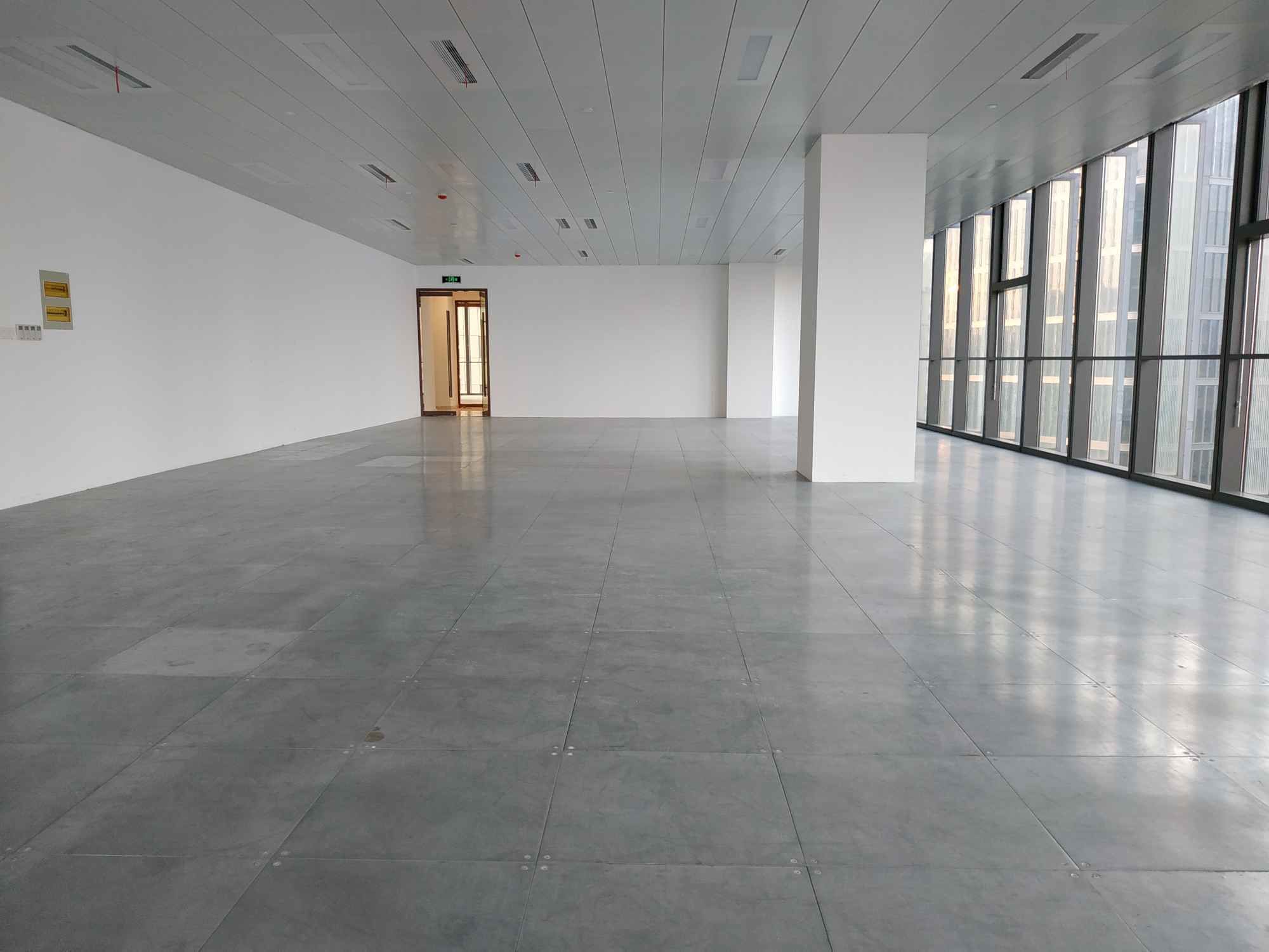 新理想大厦332平米办公室出租_7.10元/m²/天