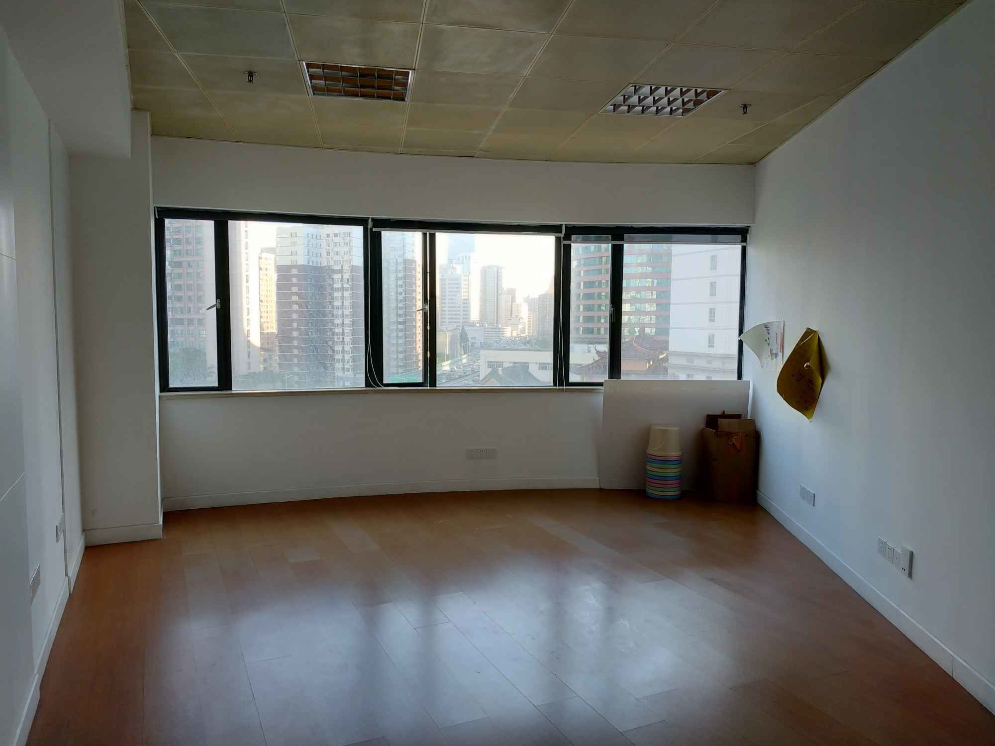 嘉里企业中心(嘉里不夜城三期)329平米办公室出租_6.60元/m²/天