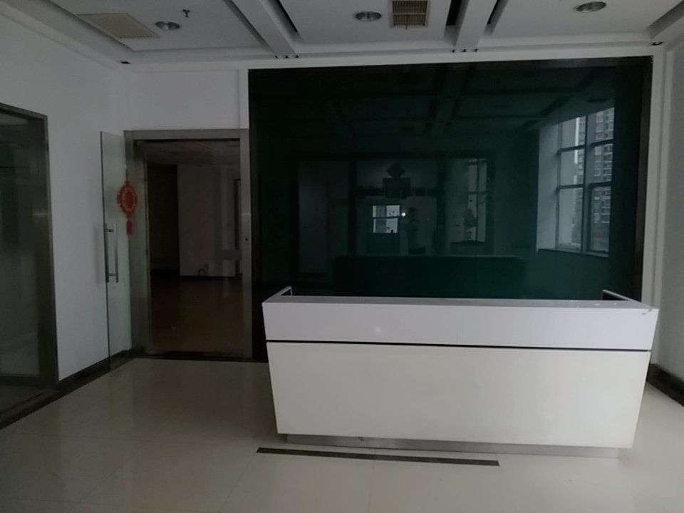 汉中广场512平米办公室出租_3.50元/m²/天