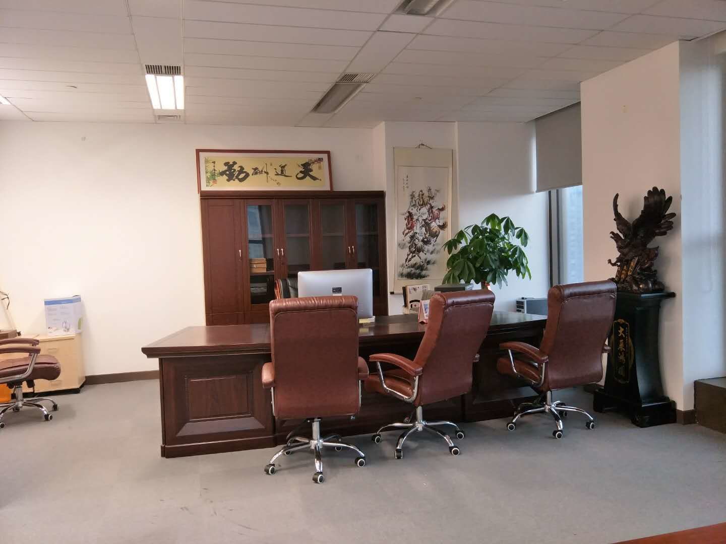 长泰企业天地广场276平米办公室出租_4.56元/m²/天
