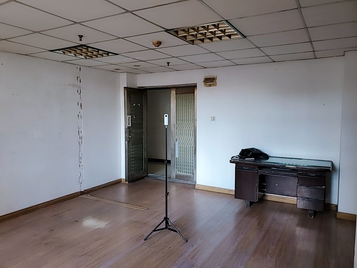长城苑50平米办公室出租_2.60元/m²/天
