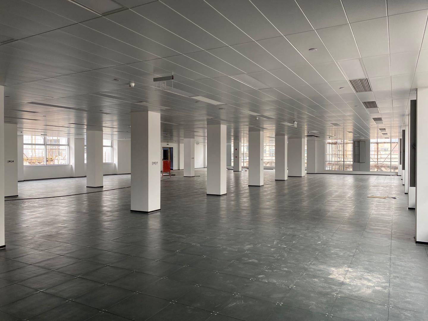 静安科技中心（快易名商）585平米办公室出租_4.20元/m²/天