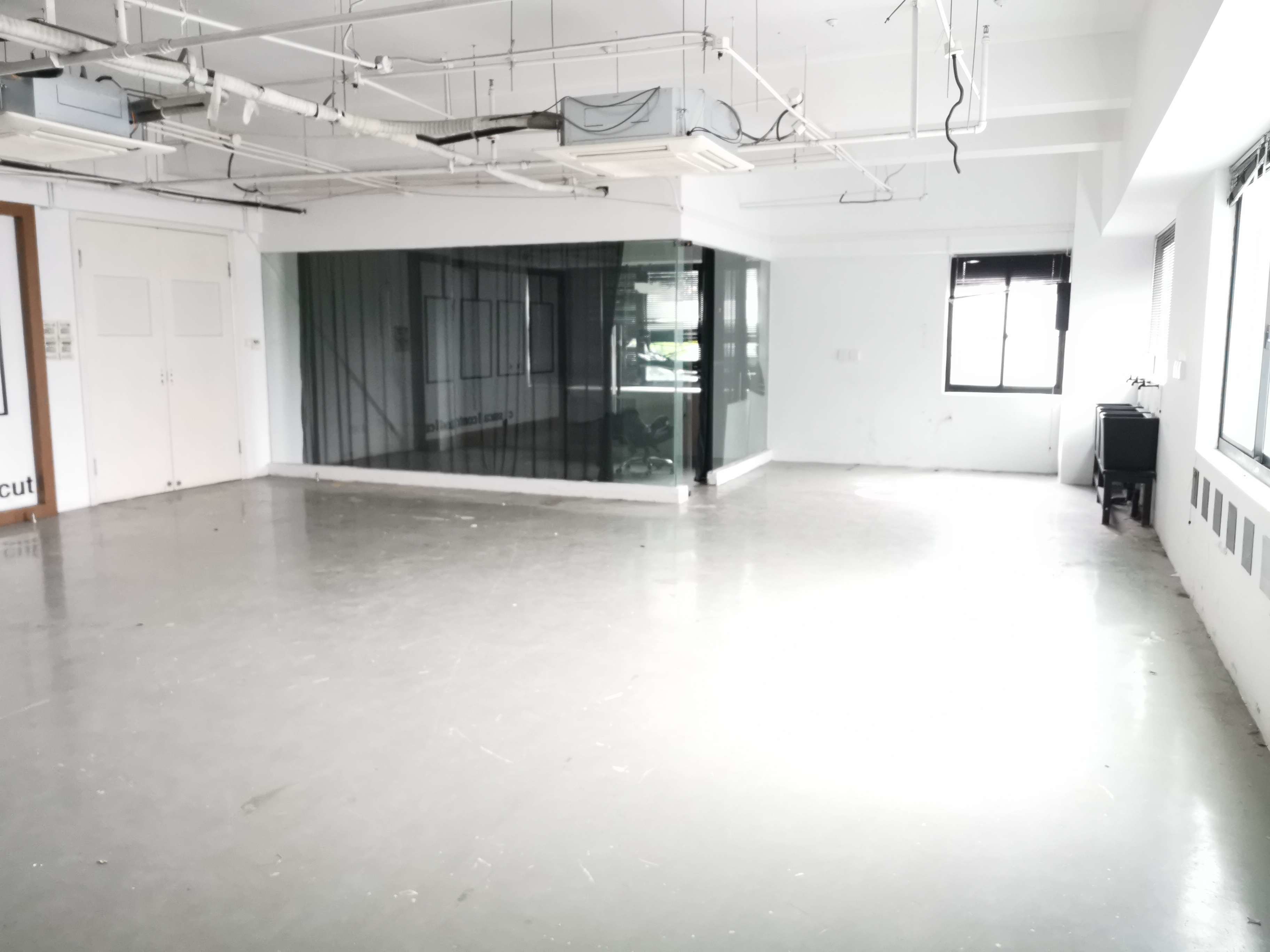 E构产业园区206平米办公室出租_3.20元/m²/天