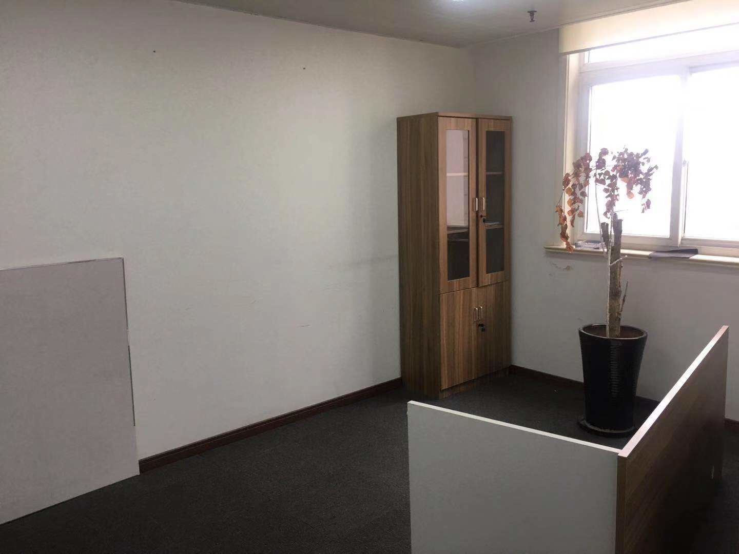 银鹿大厦400平米办公室出租_2.80元/m²/天