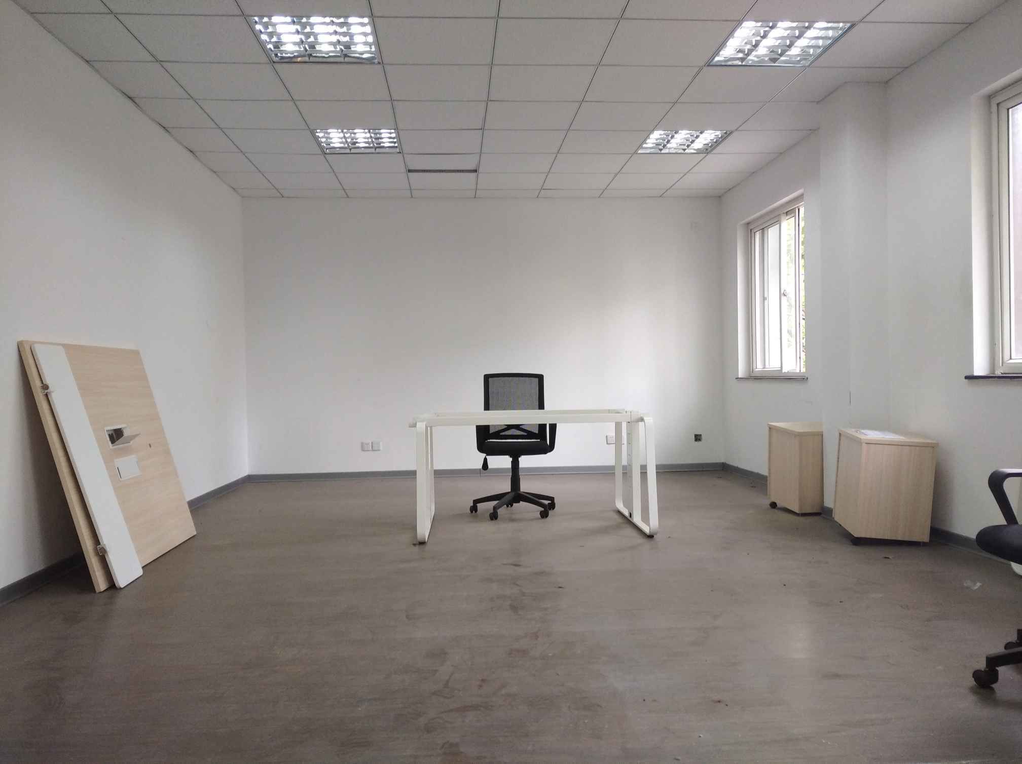 福克斯创新园69平米办公室出租_1.90元/m²/天