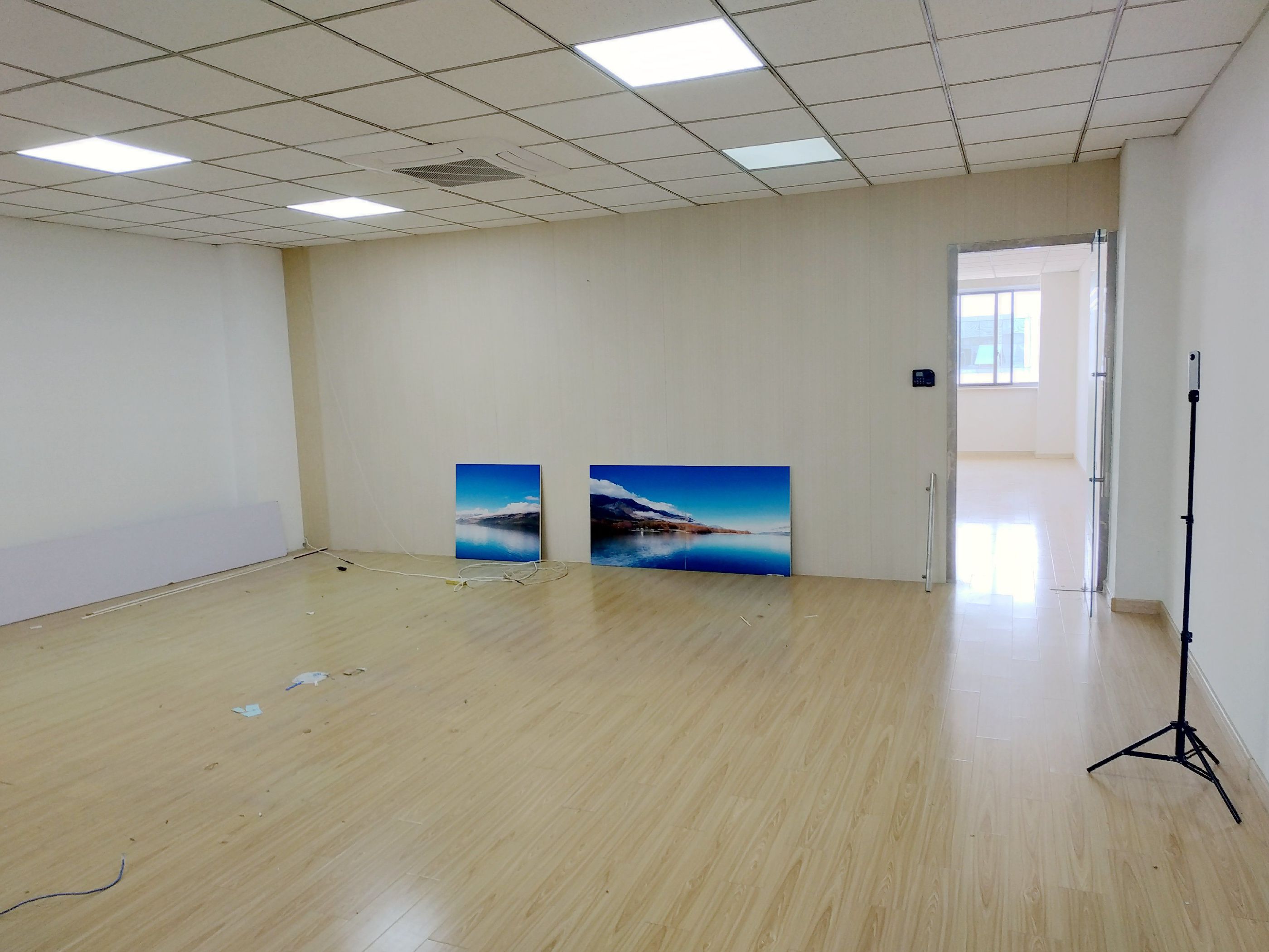 罗阳商务楼150平米办公室出租_2.30元/m²/天