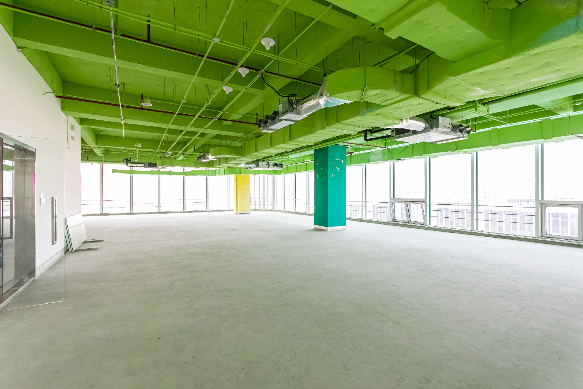 紫竹数字创意港449平米办公室出租_2.30元/m²/天
