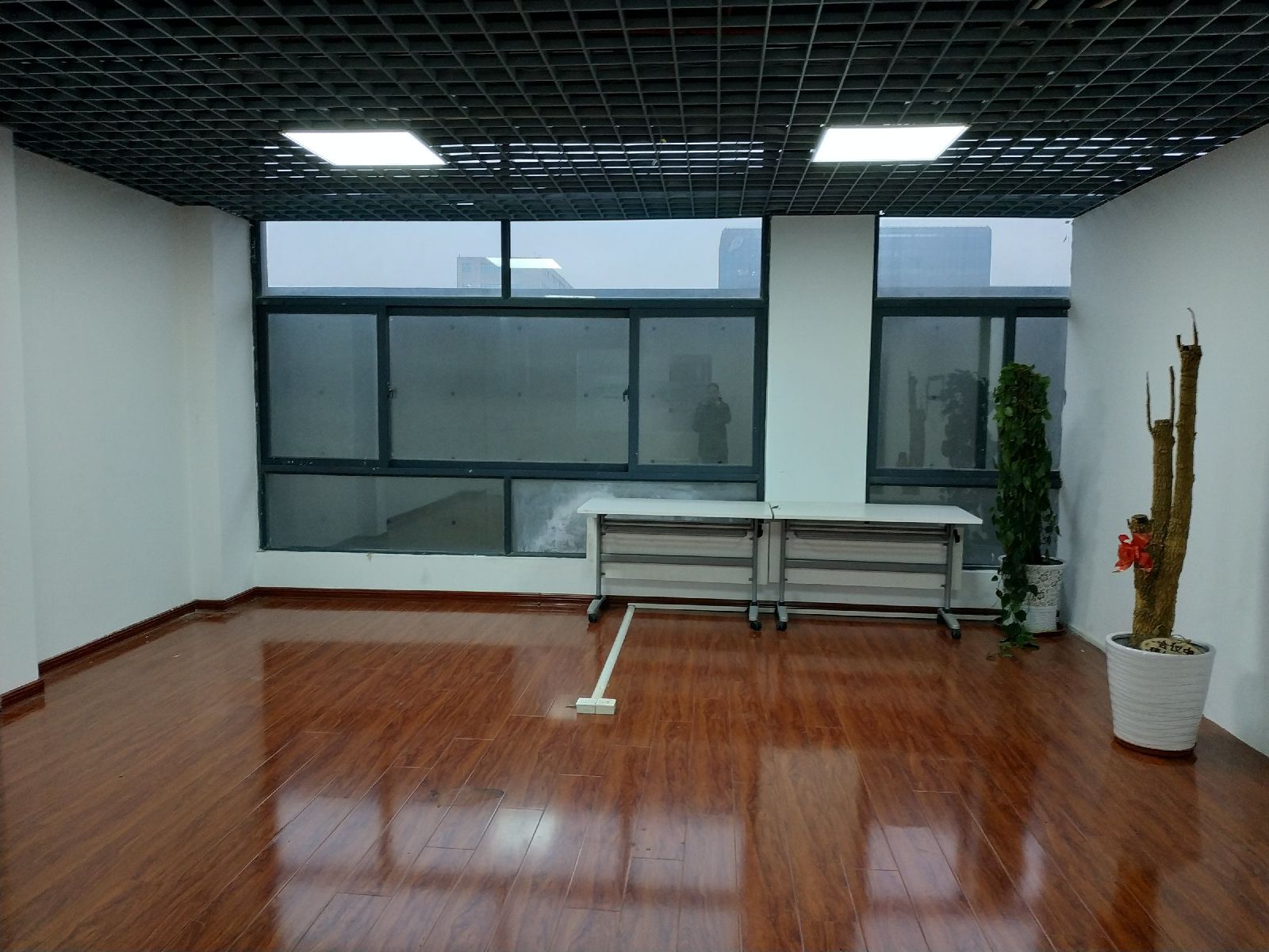 世宏金源中心200平米办公室出租_4.00元/m²/天