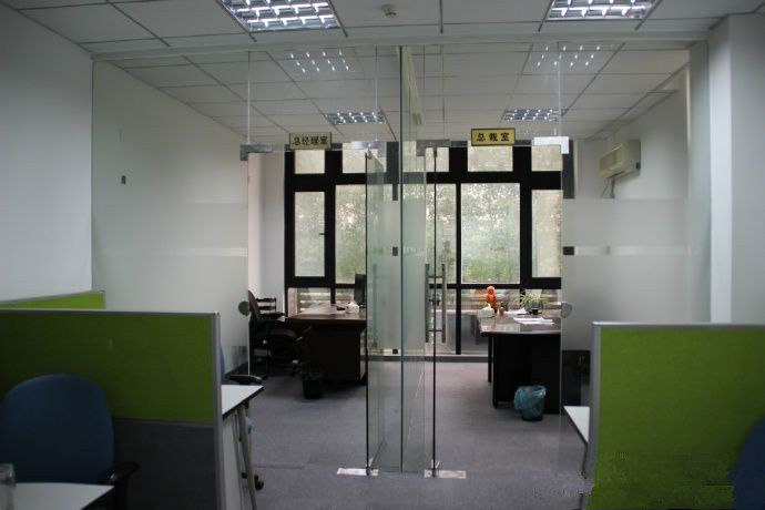 福克斯创新园71平米办公室出租_1.80元/m²/天