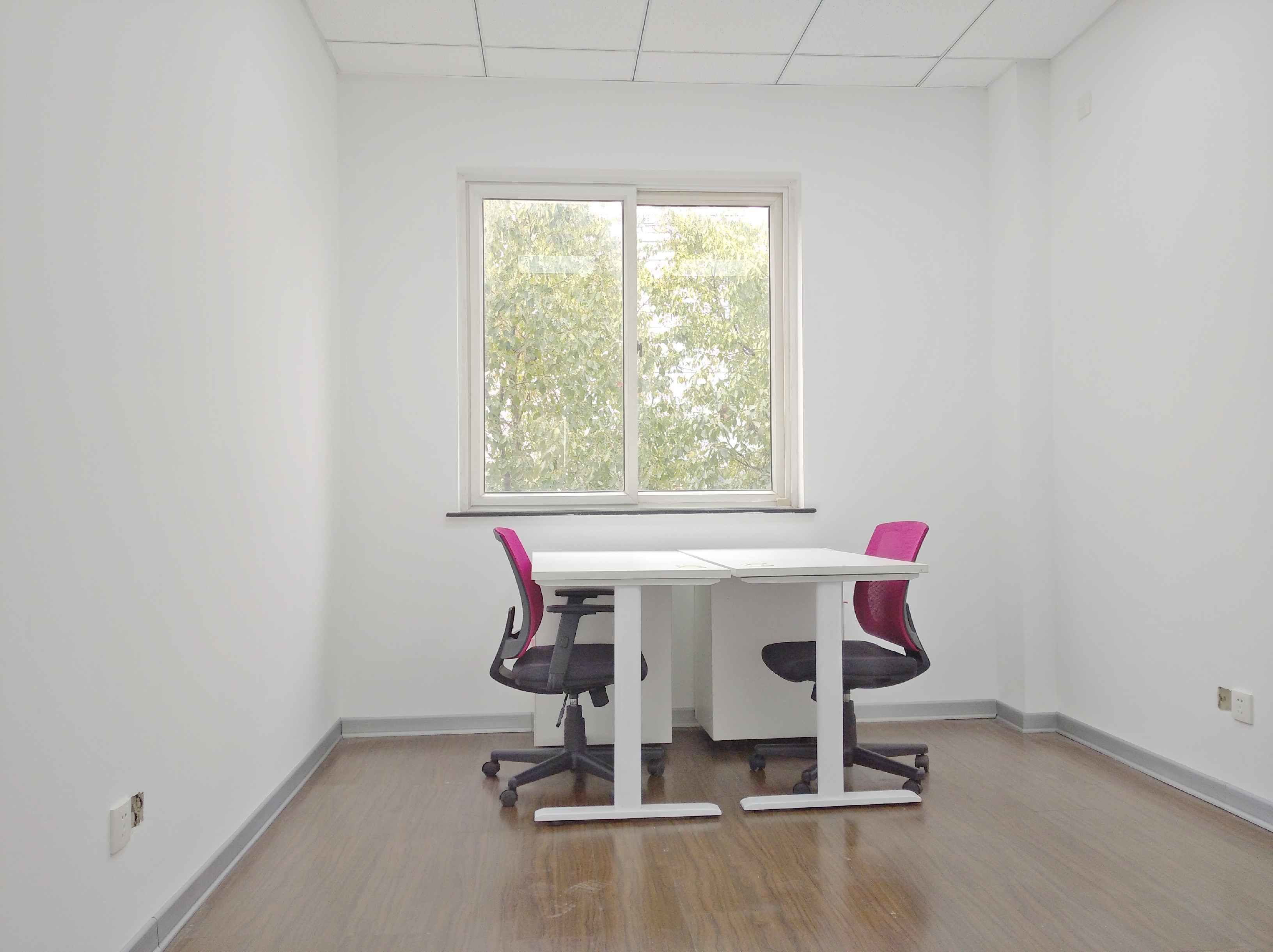 福克斯创新园24平米办公室出租_2.30元/m²/天