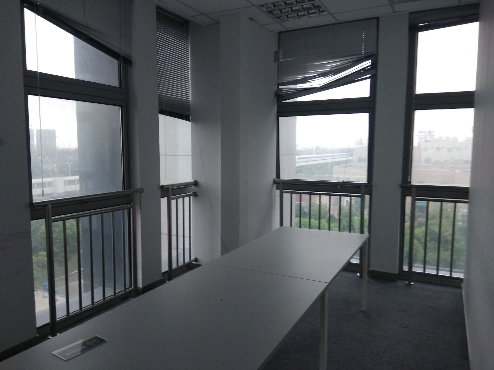嘉南红塔大厦235平米办公室出租_2.50元/m²/天