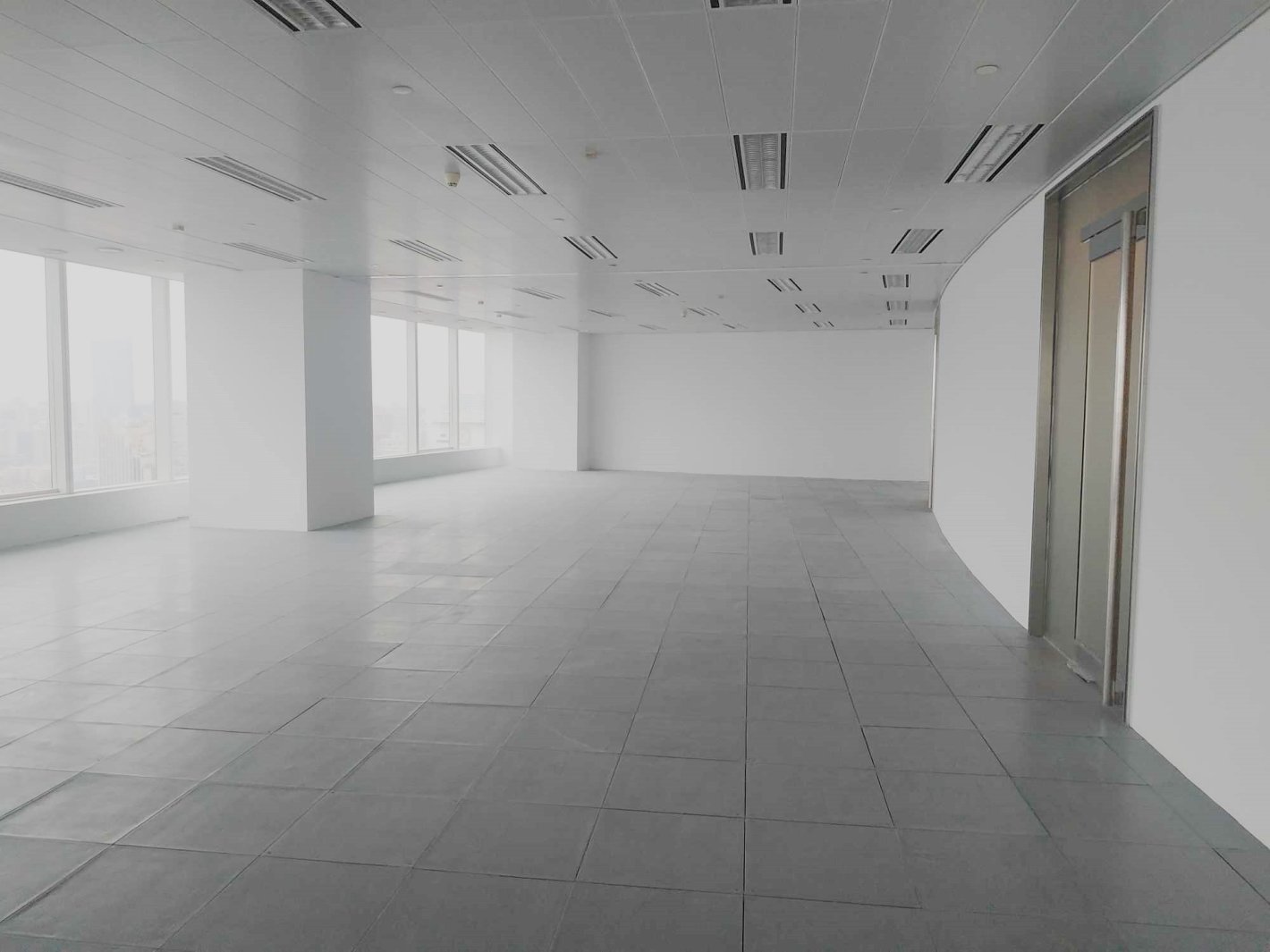 恒隆广场420平米办公室出租_13.00元/m²/天