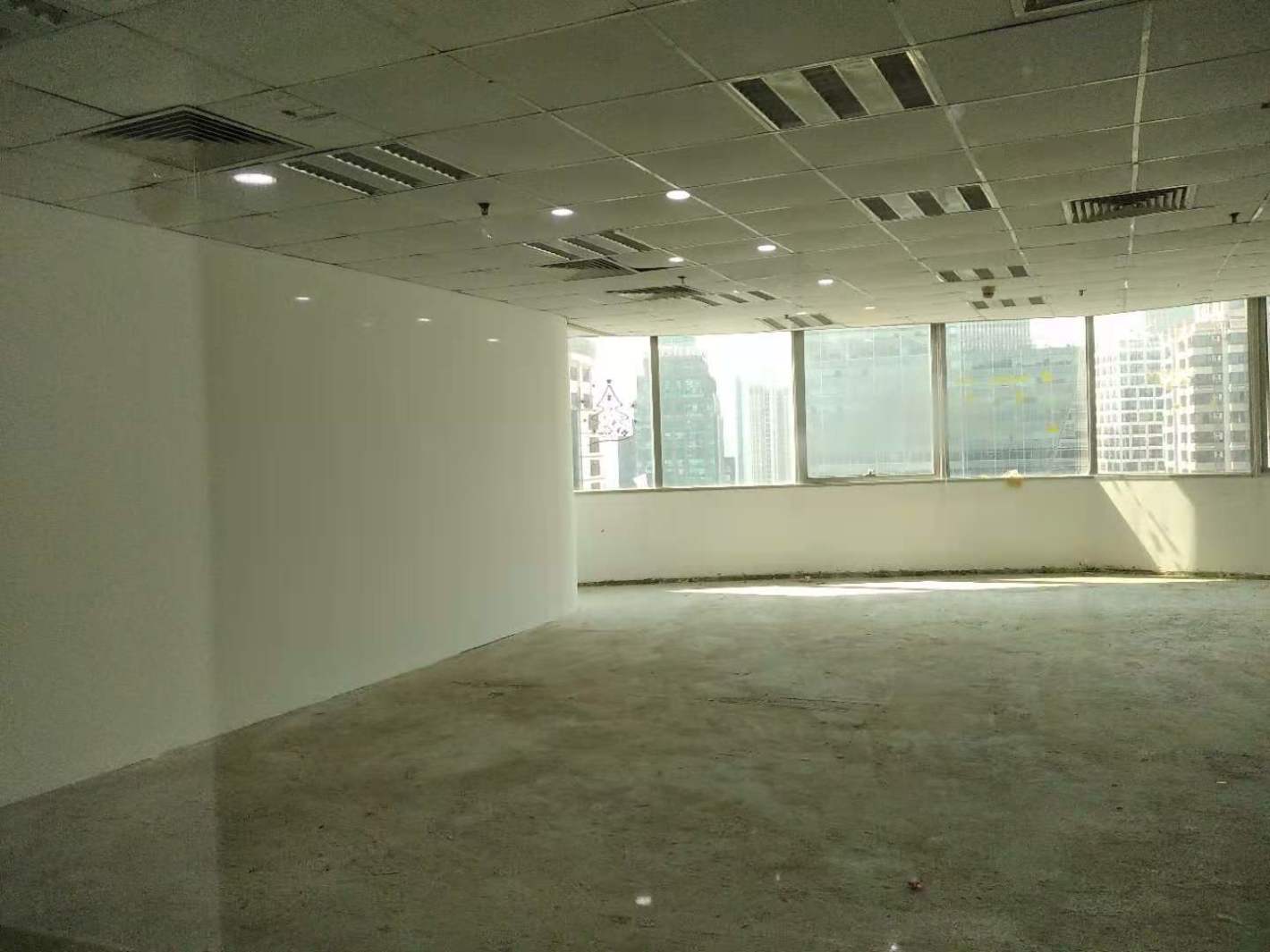 峻岭广场124平米办公室出租_3.20元/m²/天