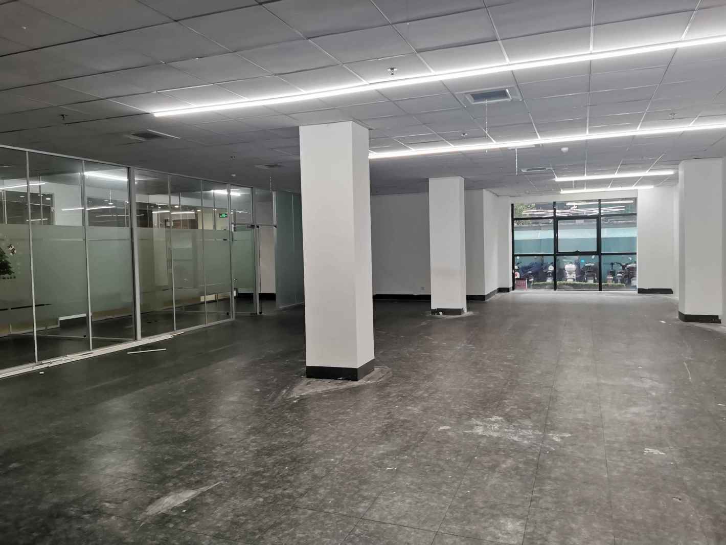 欧西玛创新园区278平米办公室出租_2.70元/m²/天