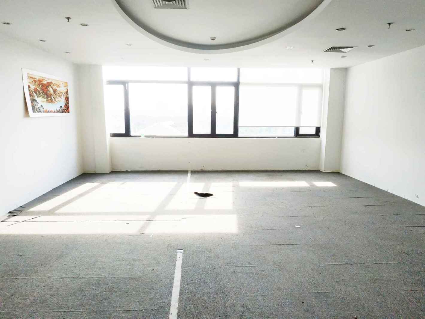 博大商务楼83平米办公室出租_3.70元/m²/天