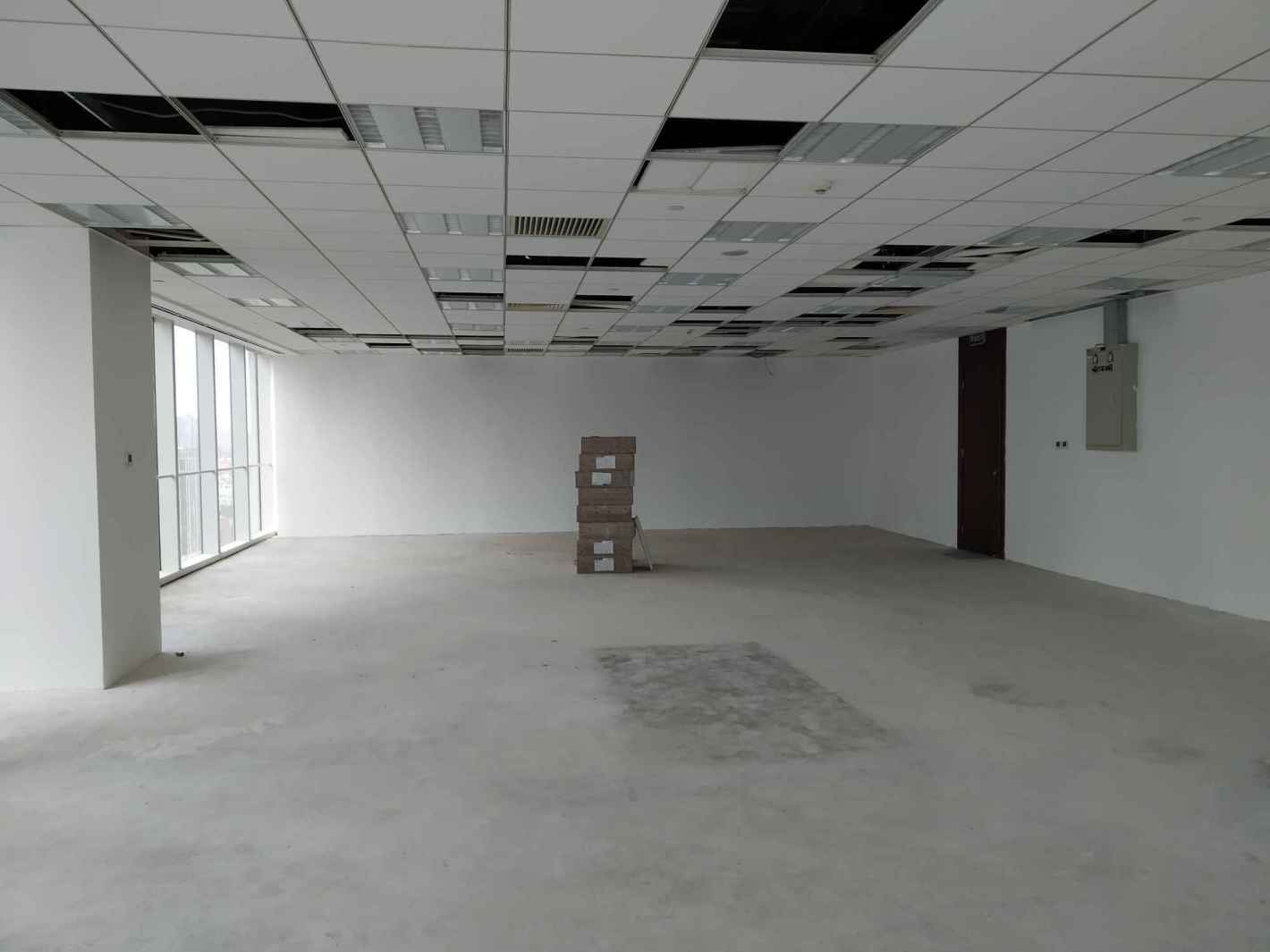 21世纪中心大厦740平米办公室出租_8.20元/m²/天