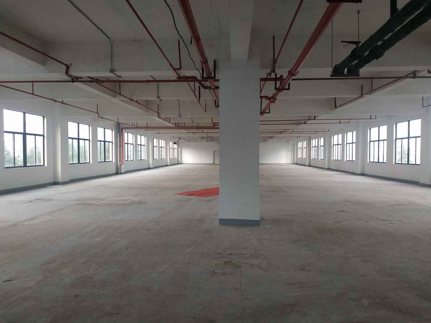 新业大楼950平米办公室出租_2.70元/m²/天