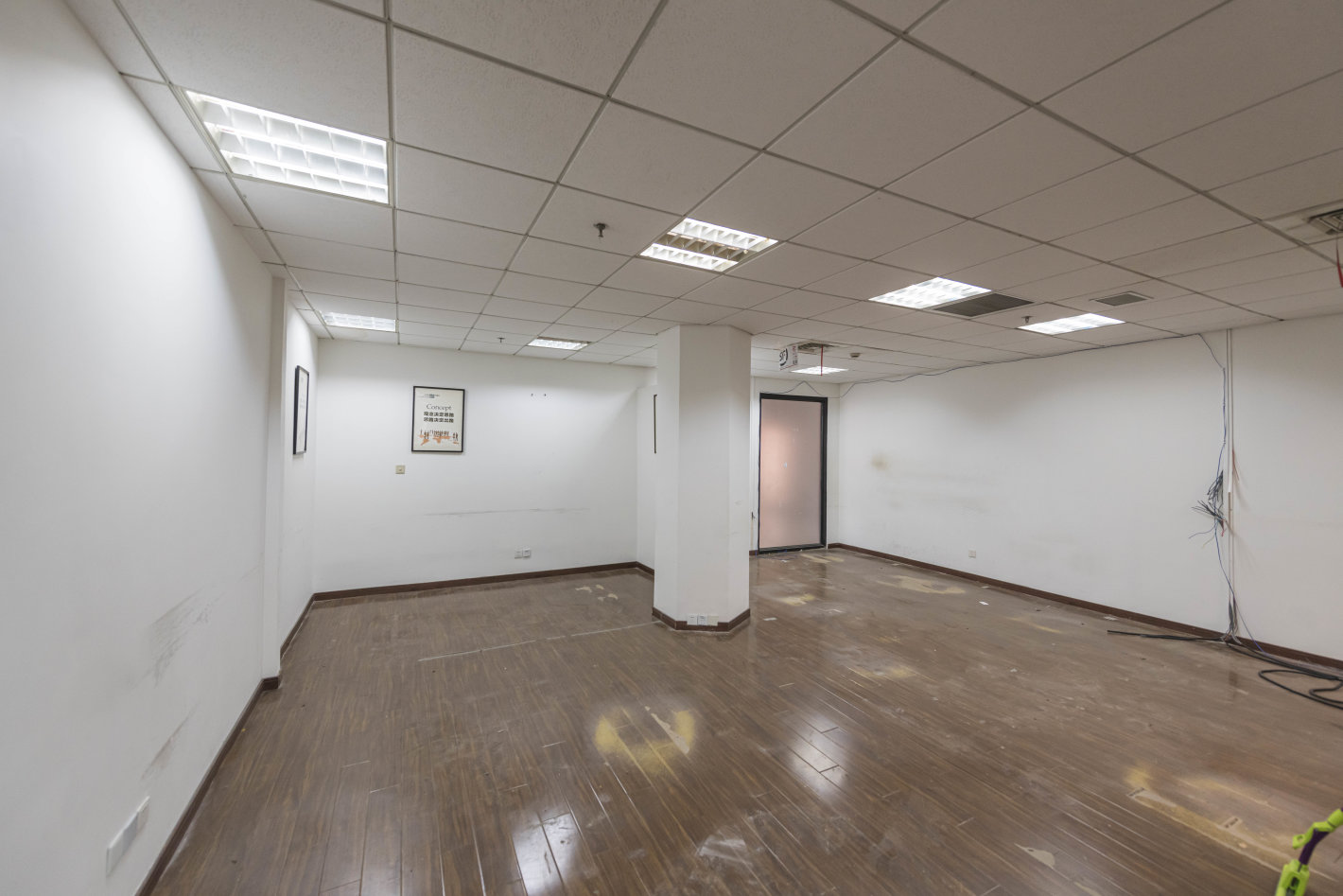 长治大楼157平米办公室出租_3.30元/m²/天