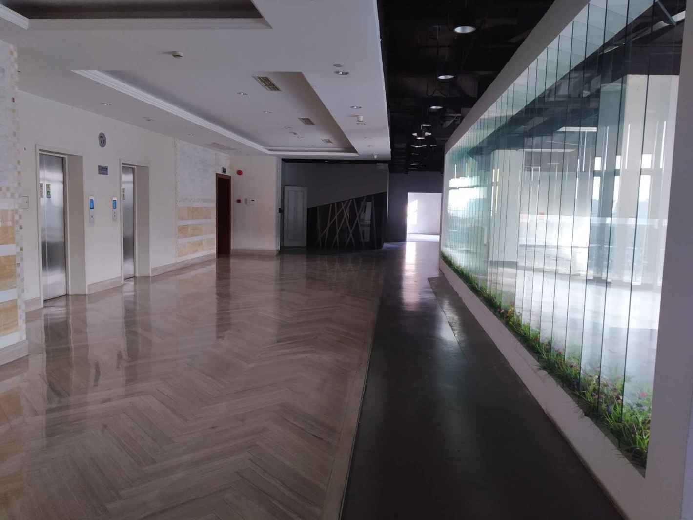 汤泉国际大厦1100平米办公室出租_3.10元/m²/天