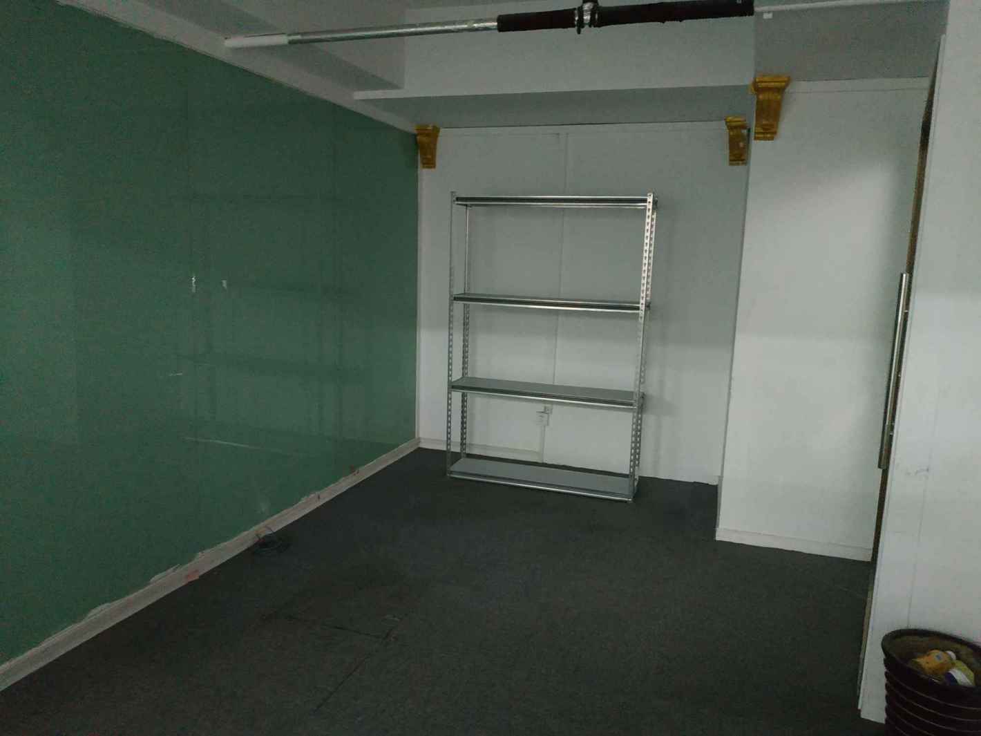 空间188创意园110平米办公室出租_4.00元/m²/天