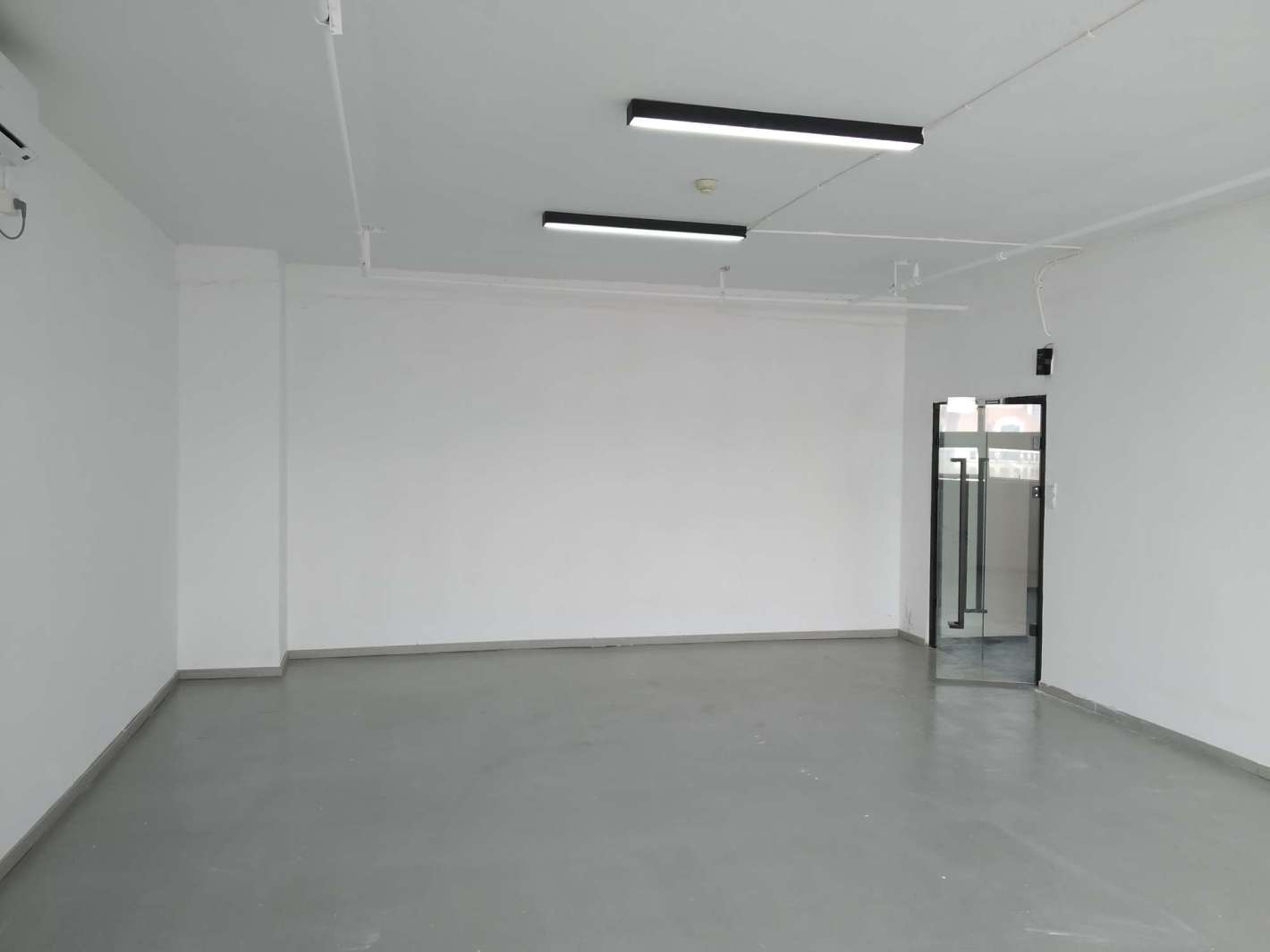长久商务中心65平米办公室出租_3.20元/m²/天