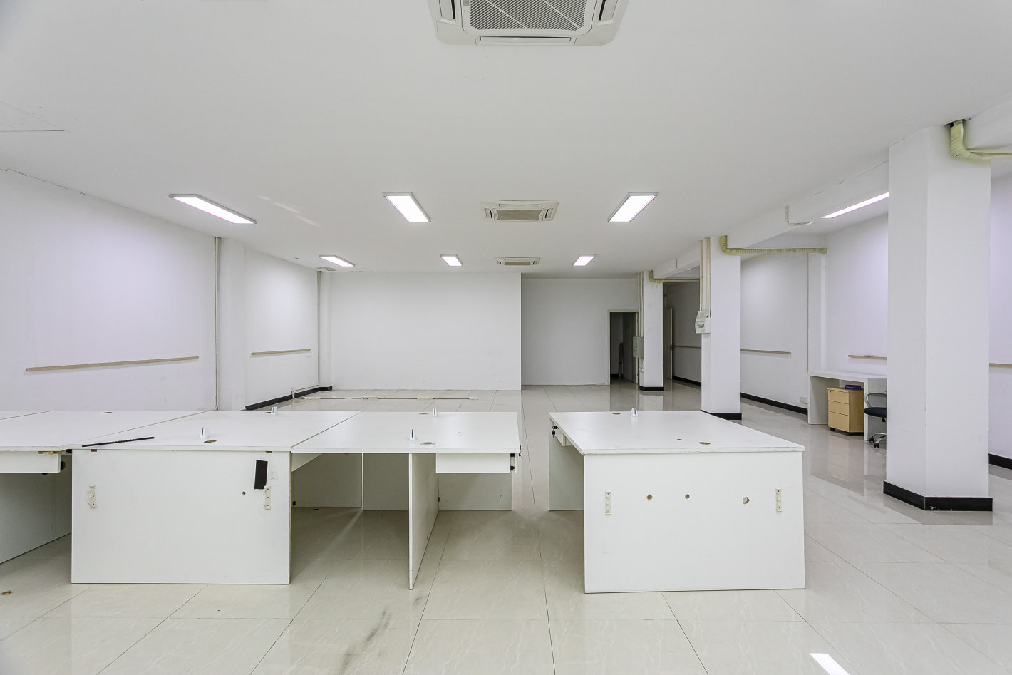 富杉创业园区350平米办公室出租_2.50元/m²/天