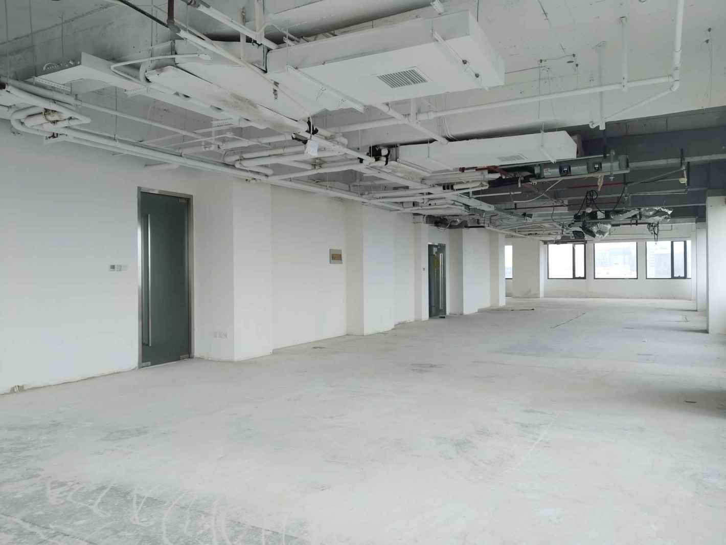 新漕河泾大厦415平米办公室出租_3.80元/m²/天