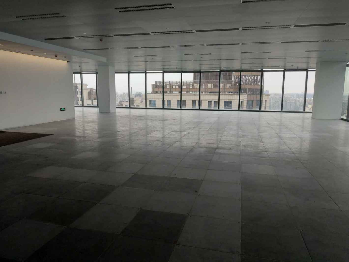 中骏·天悦中心950平米办公室出租_3.30元/m²/天