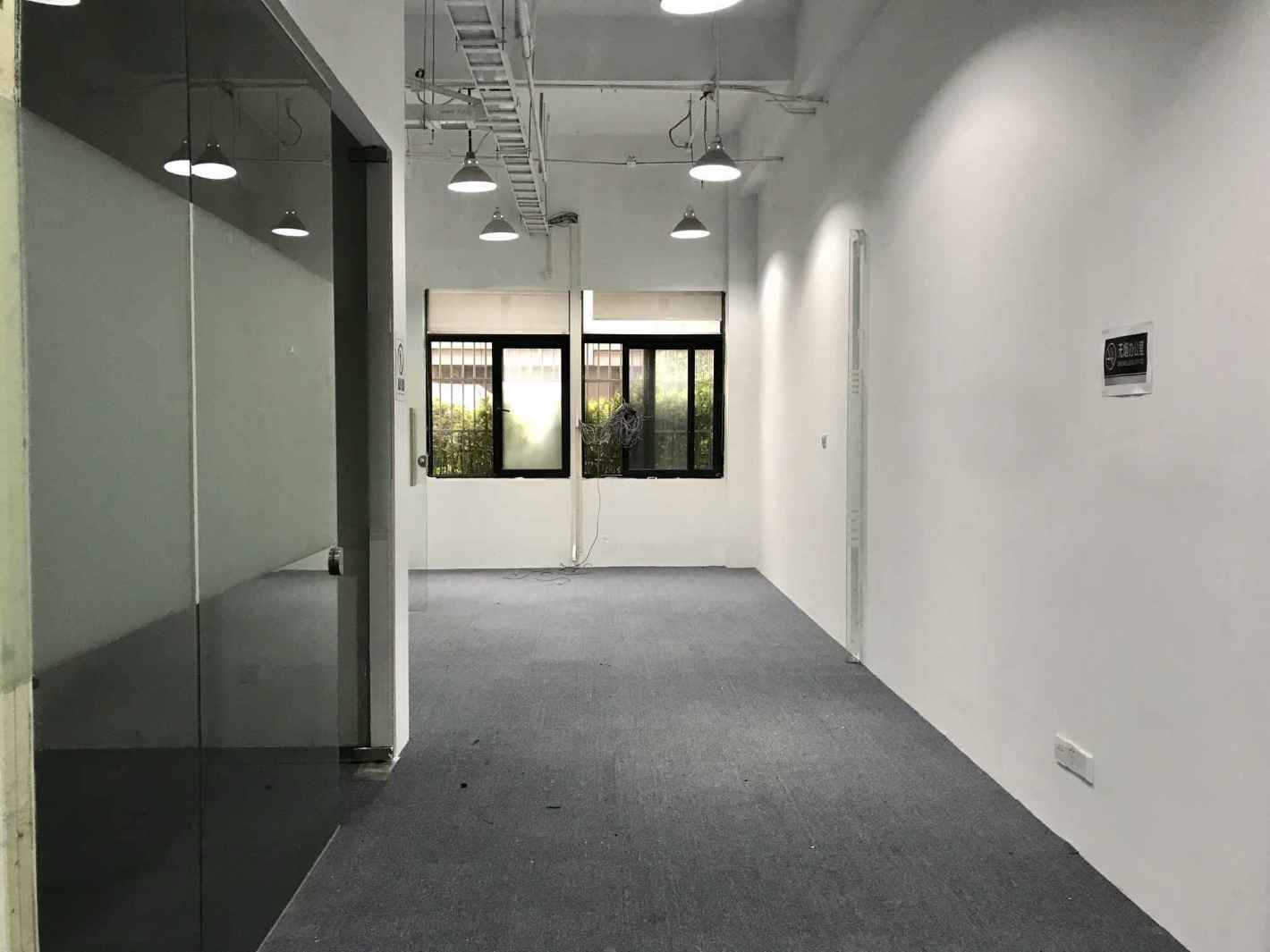 徐汇乐业天地160平米办公室出租_3.30元/m²/天